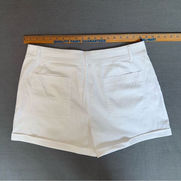 New Falls‎ Creek Cotton Spandex White cuffed utility pocket shorts size 16 - Picture 2 of 7